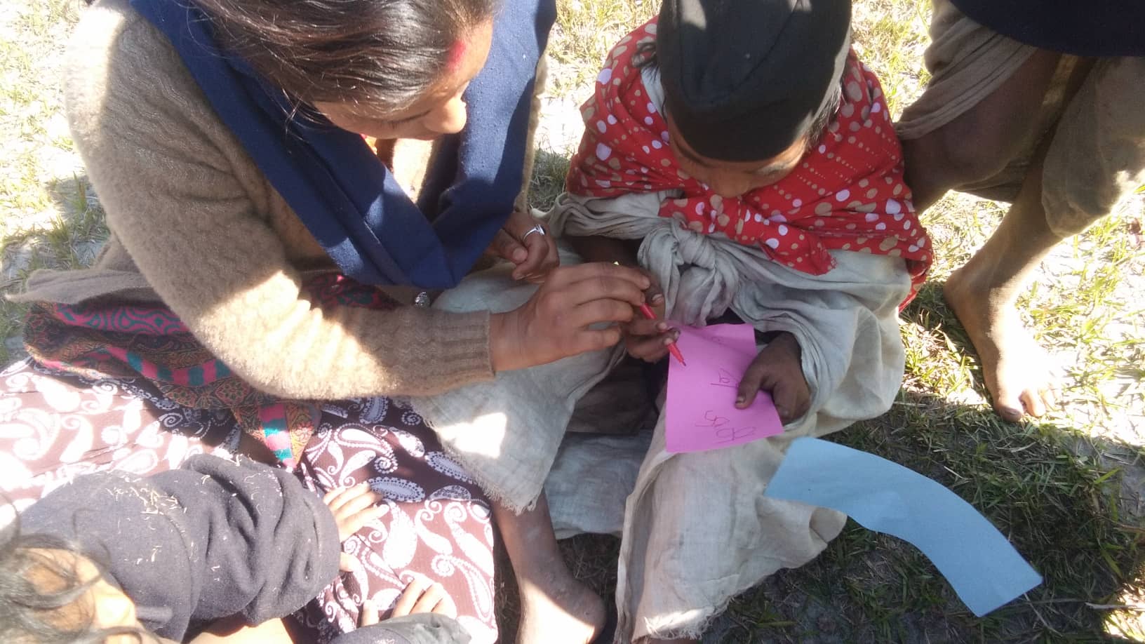 उनीहरु पनि पढ्छन् र ......................